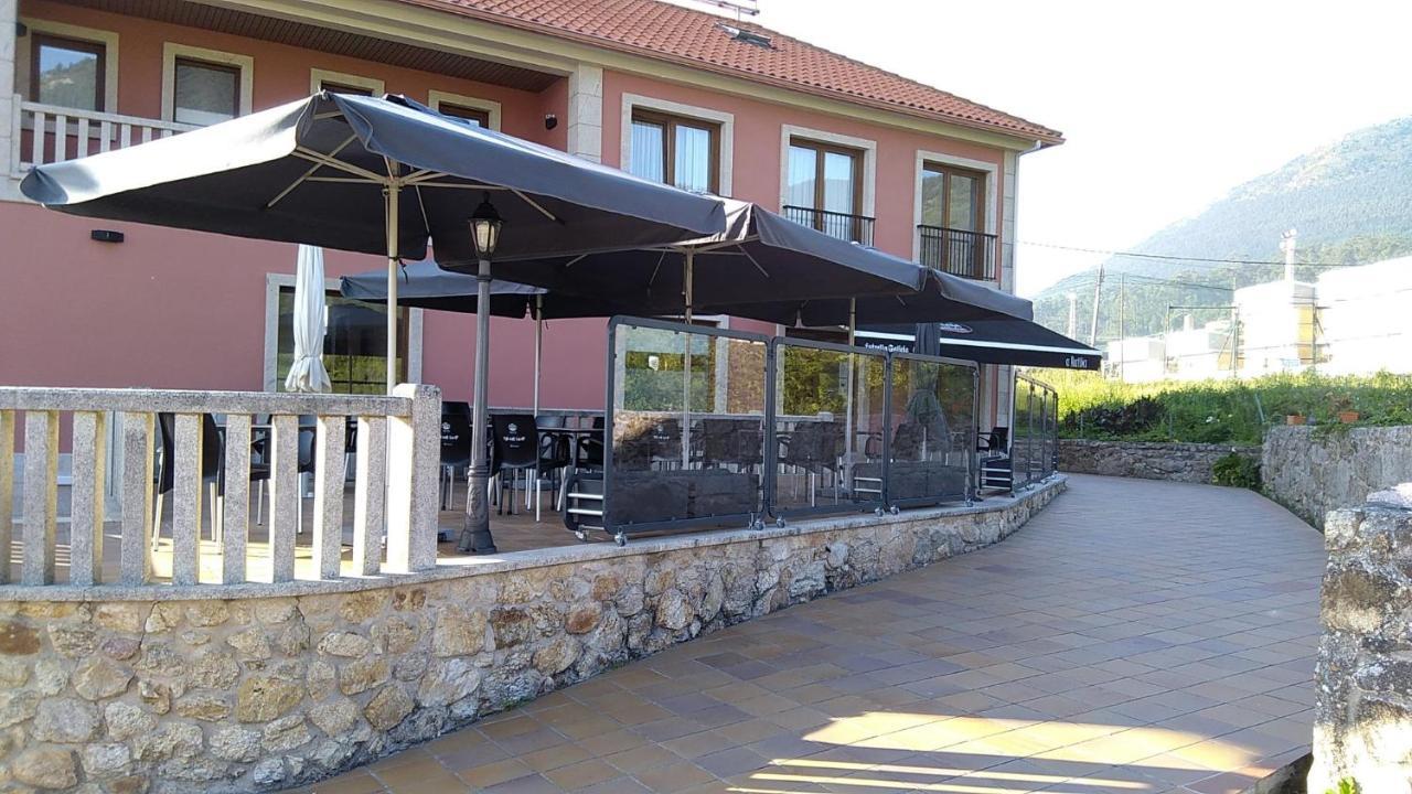 אויה Hotel A Raina מראה חיצוני תמונה