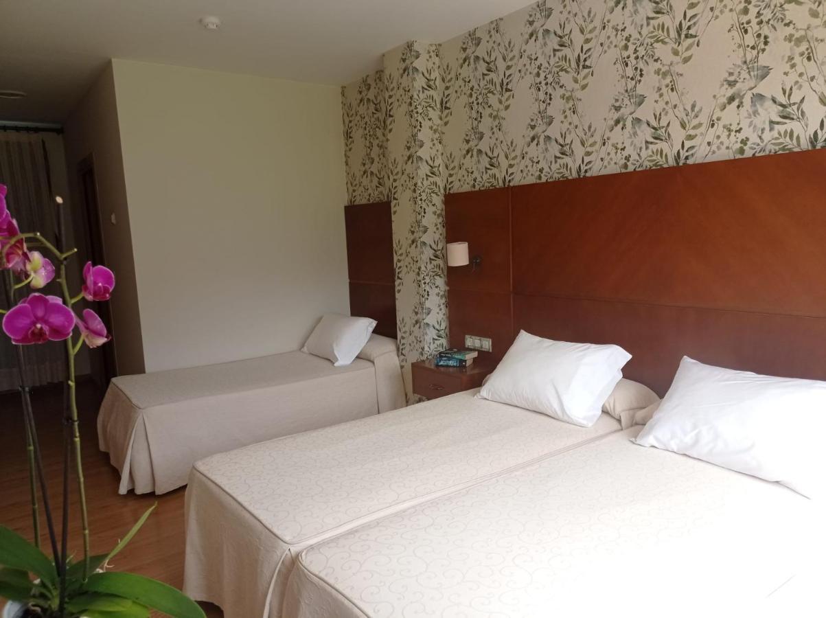 אויה Hotel A Raina מראה חיצוני תמונה