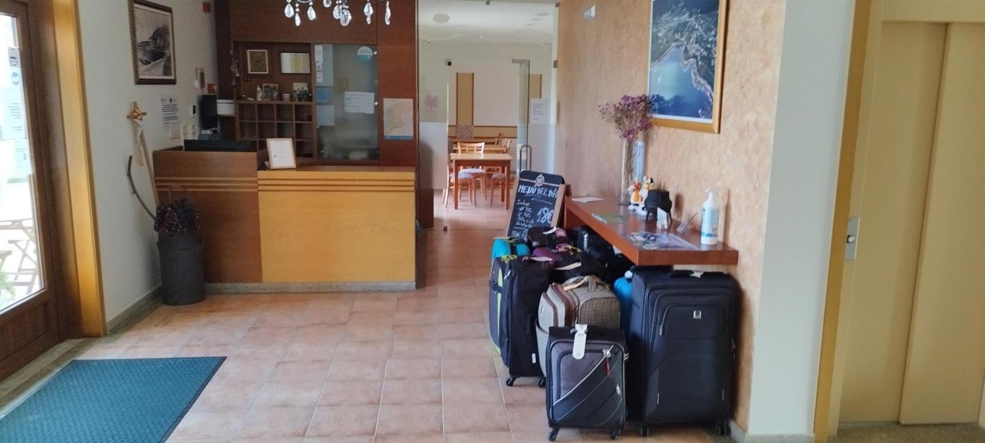 אויה Hotel A Raina מראה חיצוני תמונה