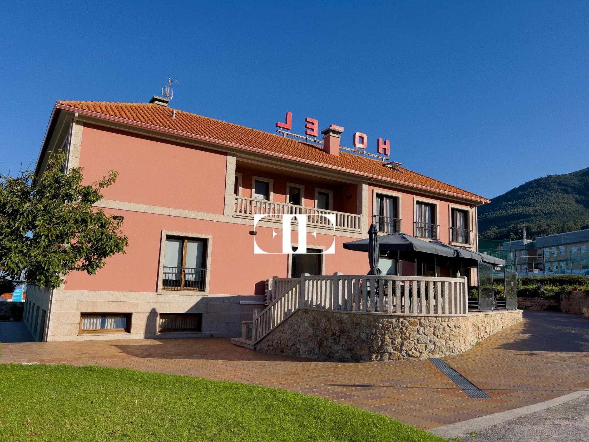 אויה Hotel A Raina מראה חיצוני תמונה